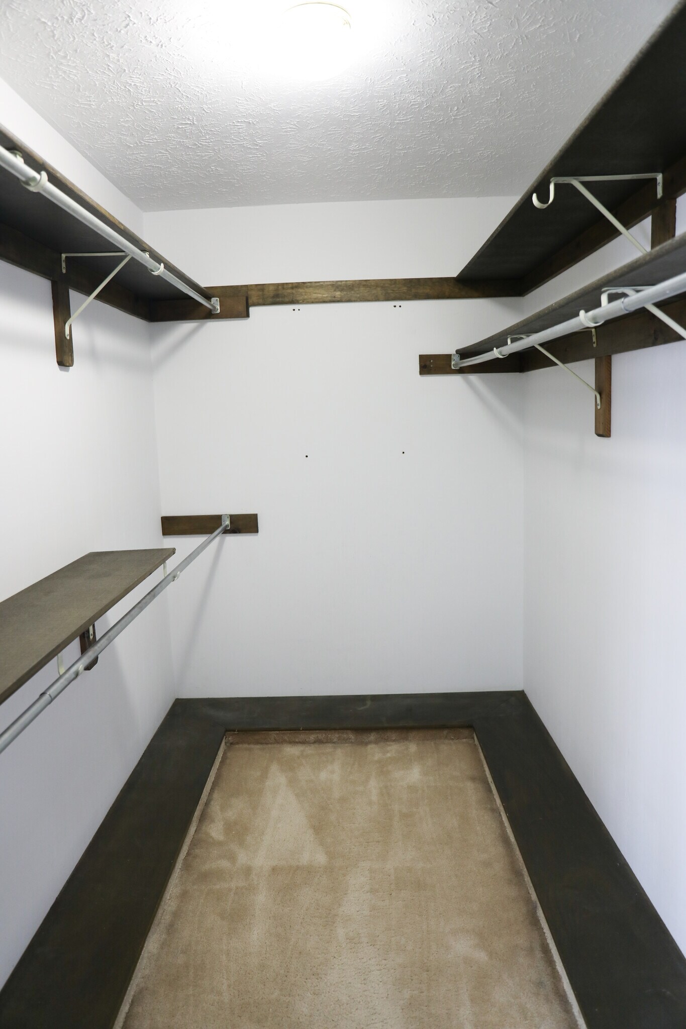 Building Photo - 5409 Johnnycake Rdg NE