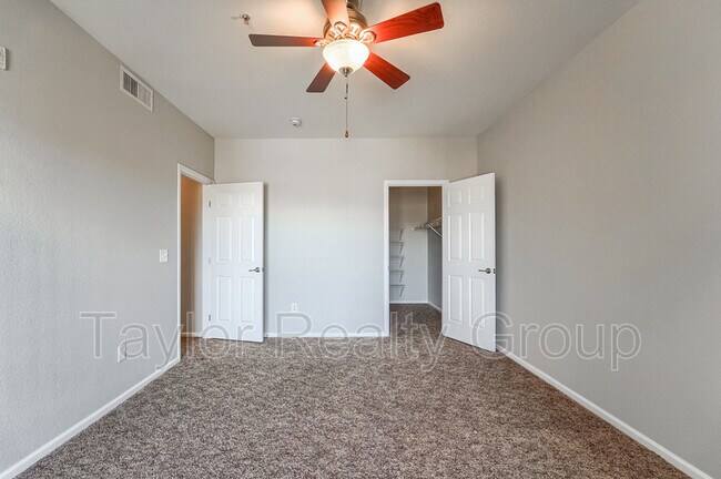 Building Photo - 2855 Blue Sky Cir