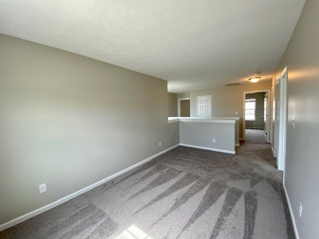 Building Photo - Fantastic 4 Bedroom, 2.5 Bath w/LOFT in Brookfield Place
