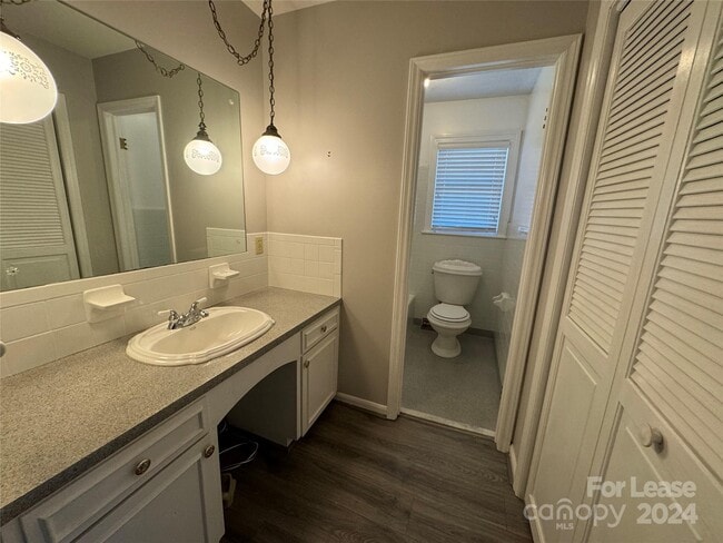 Building Photo - 3006 Fieldstone Ln