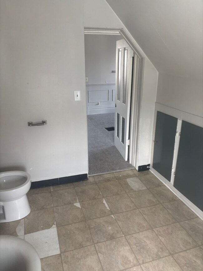 Building Photo - 401 7thAve SW