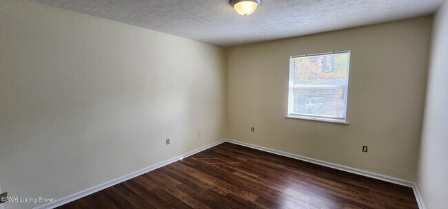Building Photo - 3212 Springfield Dr