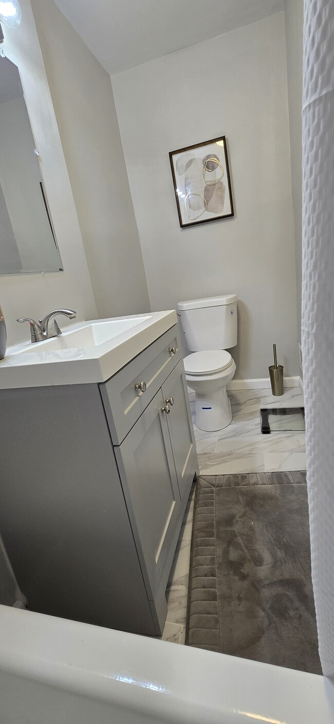 Building Photo - 1824 Tiger Flowers Dr NW