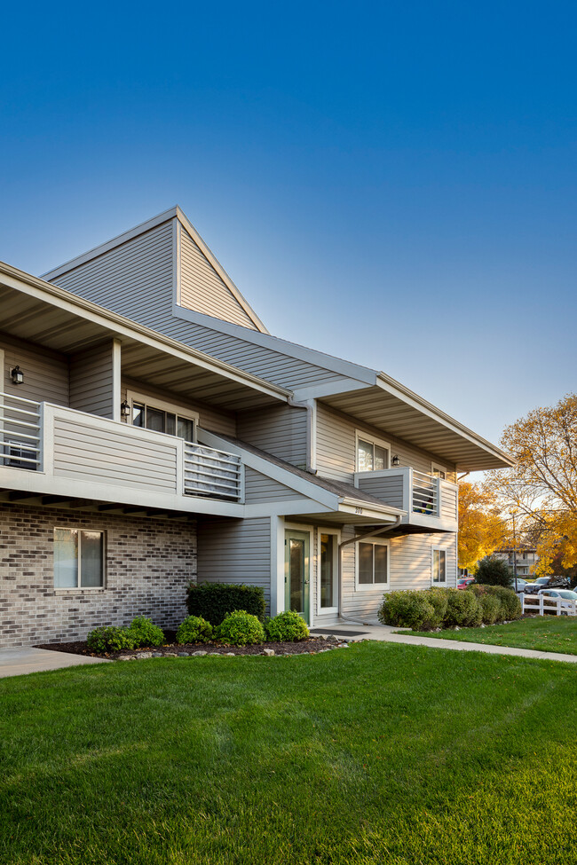 Building Photo - Kearney Meadows Apartments