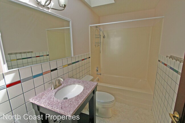 Building Photo - 5 br, 3.5 bath House - 89880 Ocean Drive