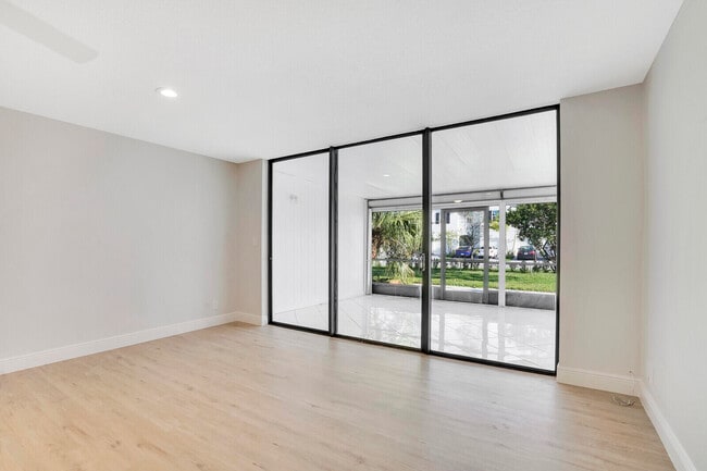 Building Photo - 4373 Trevi Ct