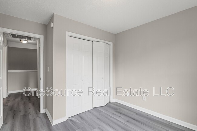 Building Photo - 3515 Ten Oaks Cir