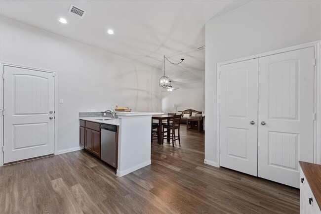 Building Photo - 3615 Spy Glass Hill Dr