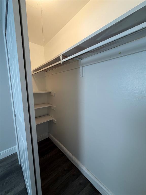 Building Photo - 320 W Howry Ave