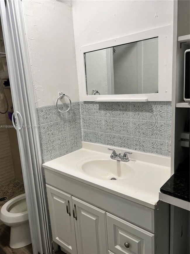 Building Photo - 6400 Fletcher St