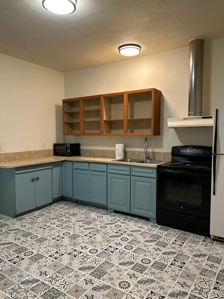 Building Photo - 276 Adams St