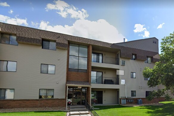 Primary Photo - 1727 N Grandview Ln