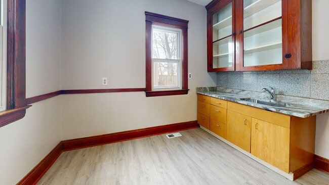 Building Photo - 6714 Ottawa Rd