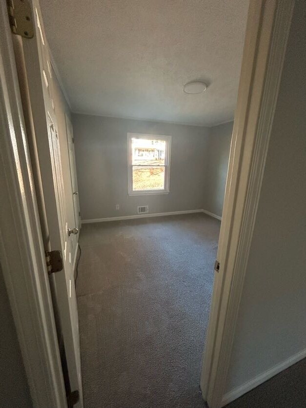 Building Photo - 190 Winston Dr