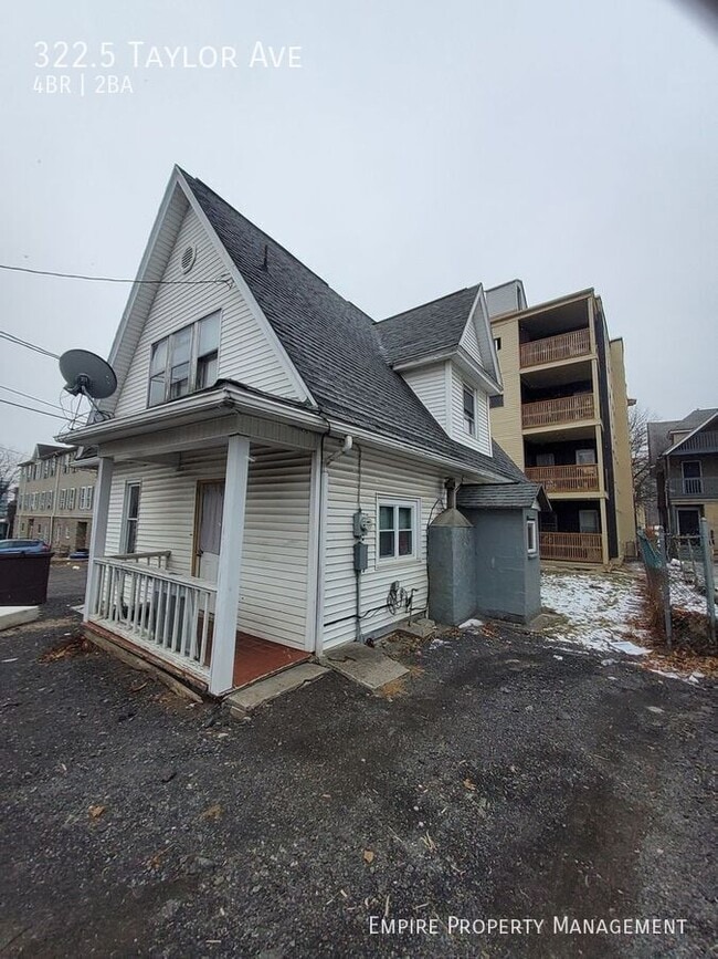 Building Photo - 322.5 Taylor Ave