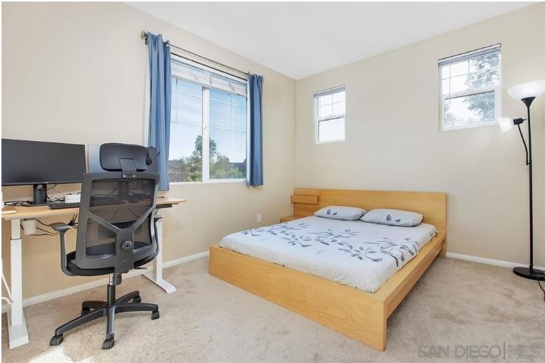 Building Photo - 14650 Via Fiesta