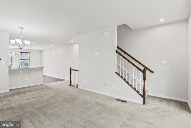 Building Photo - 2923 Glendale Ave