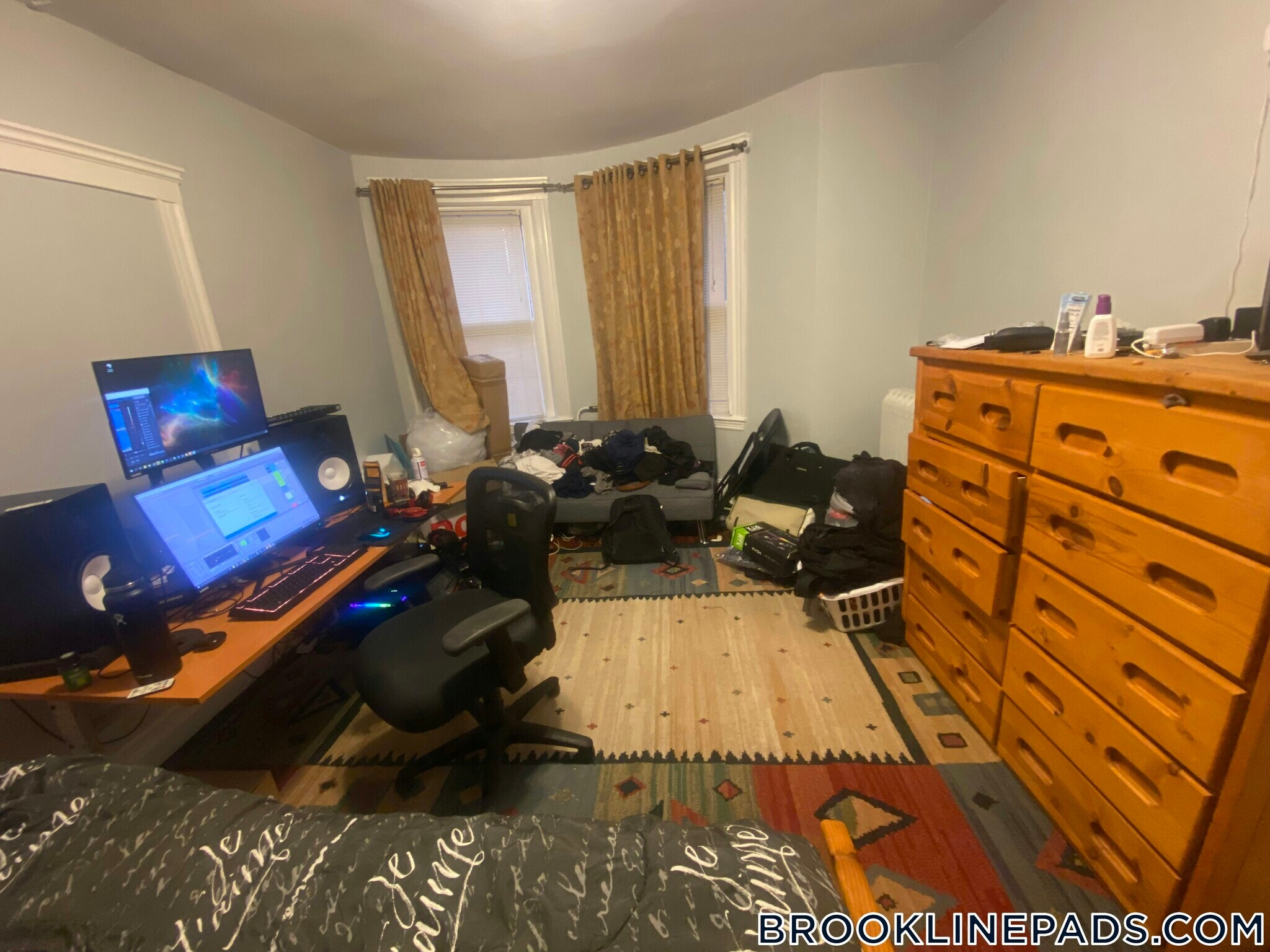 Building Photo - 19 Netherlands Rd