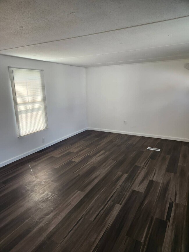 Building Photo - 117 Grace Park Ln