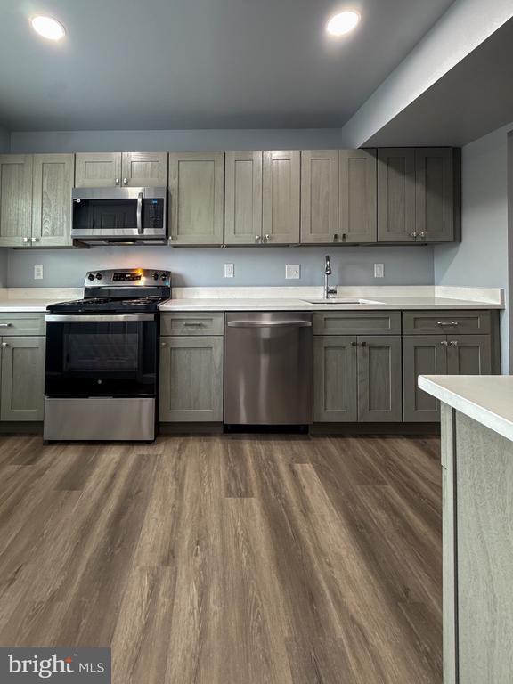 Building Photo - 3036 Virginia Dare Ct