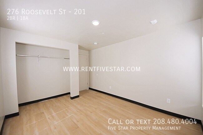 Building Photo - 276 Roosevelt St
