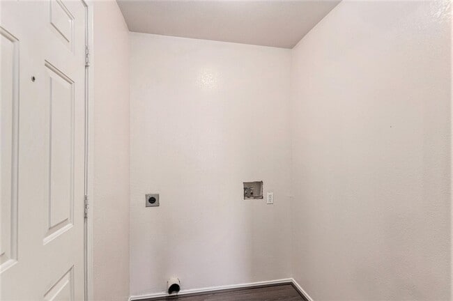 Building Photo - 236 Rentz Pl Cir