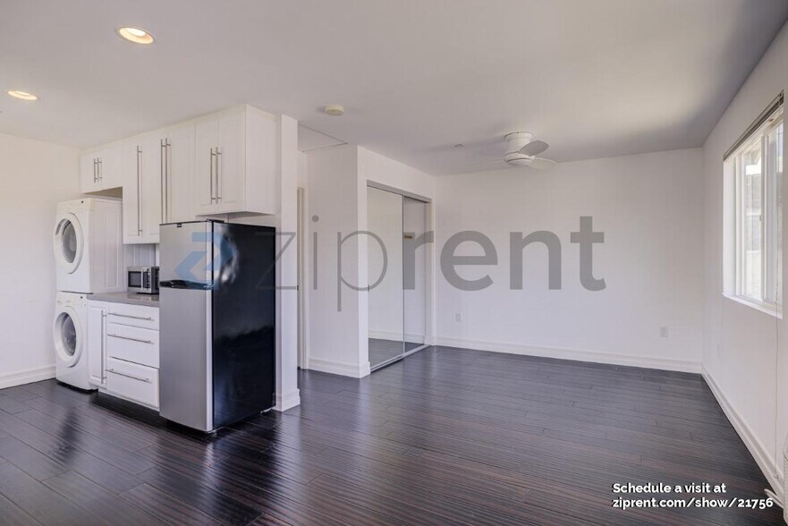 Building Photo - 3313 Cattaraugus Ave