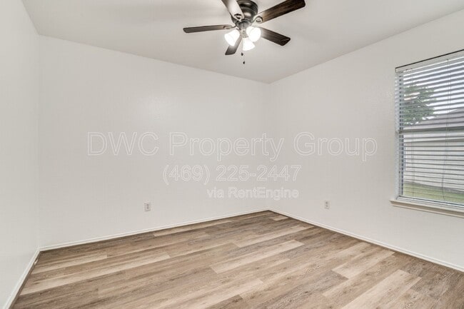 Building Photo - 1002 Manassas Dr