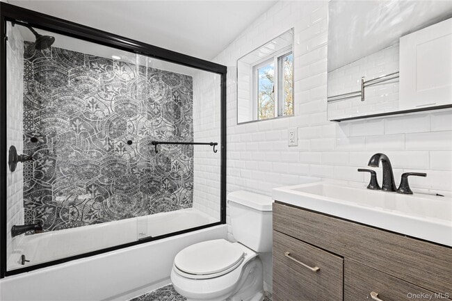 Building Photo - 9 Sylvan Trail