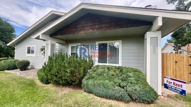Building Photo - 6951 W 87th Way