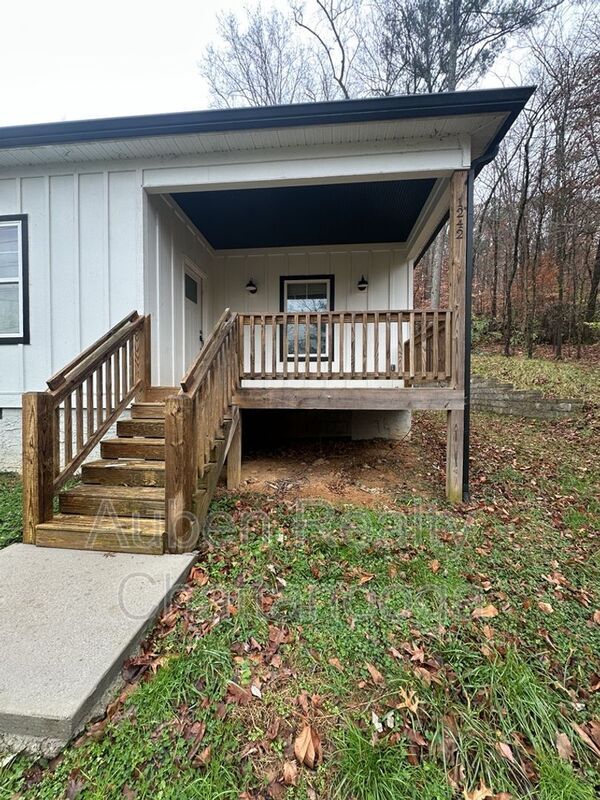 Building Photo - 1242 Browns Ferry Rd