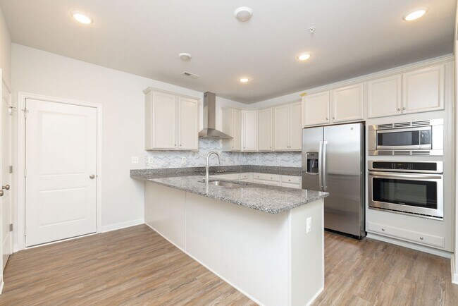 Building Photo - 5920 Whitehurst Ln