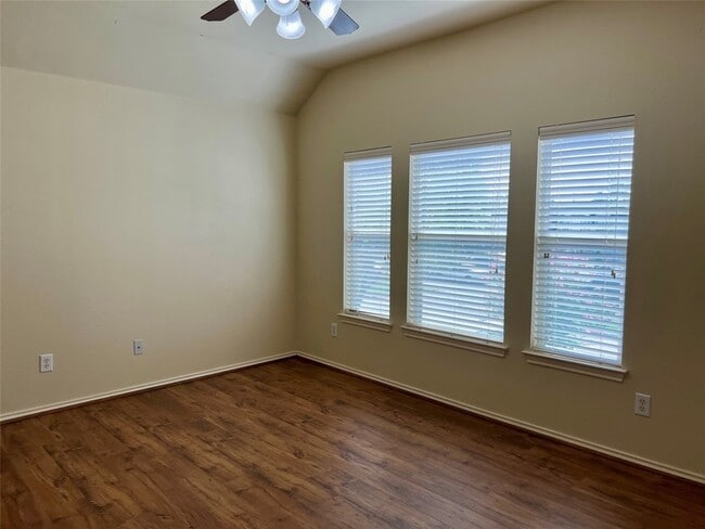 Building Photo - 8034 Grow Ln