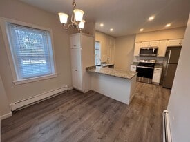 Building Photo - 64 Grove St