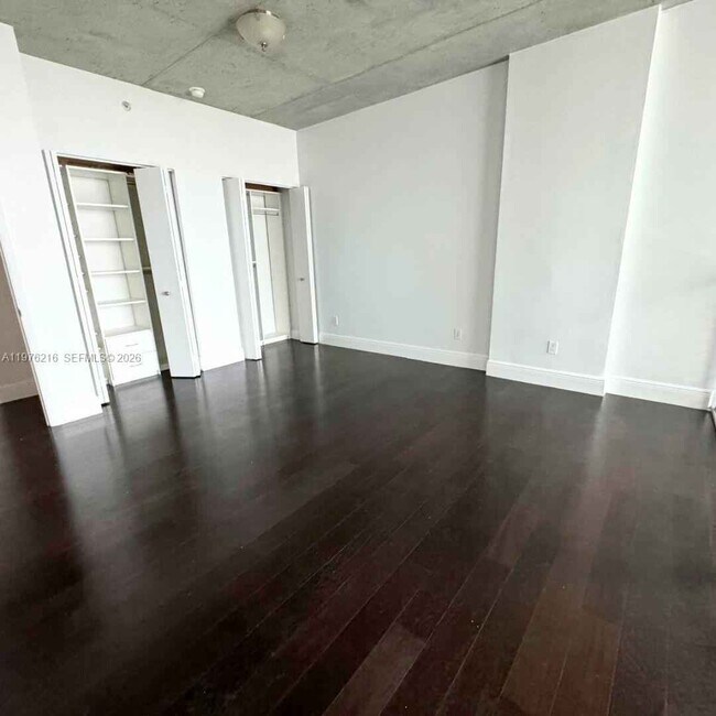 Building Photo - Southwest 1st Court, Miami, FL 33130 - 2 BR 2 BA condo