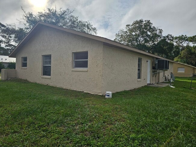 Building Photo - 472 N Willowwood Point