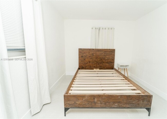 Building Photo - 2260 Charleston St