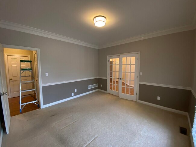 Building Photo - 4224 Evergreen Dr