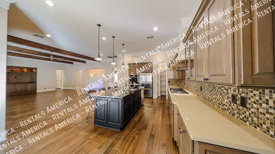 Building Photo - 28806 N 67th Dr