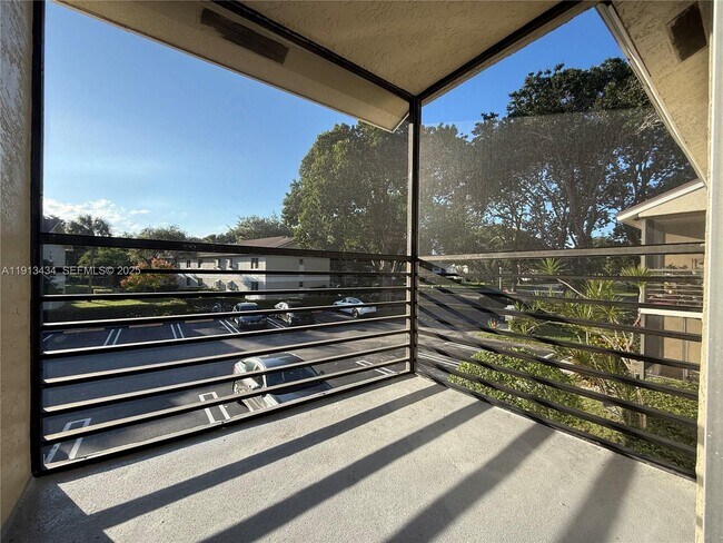 Building Photo - 313 Gardens Dr