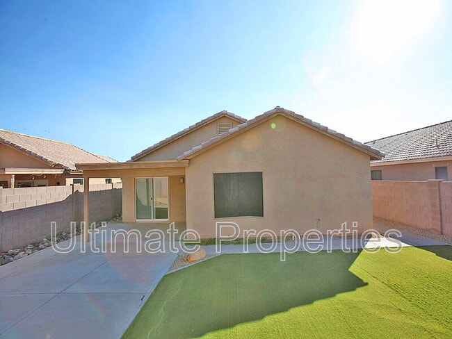 Building Photo - 8644 W Mauro Ln