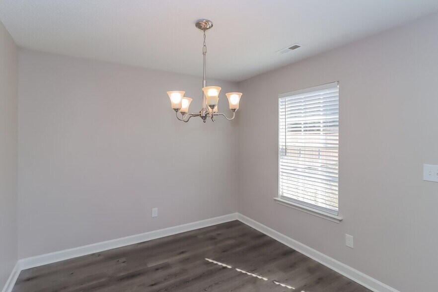 Building Photo - 4108 Brawer Farm Dr