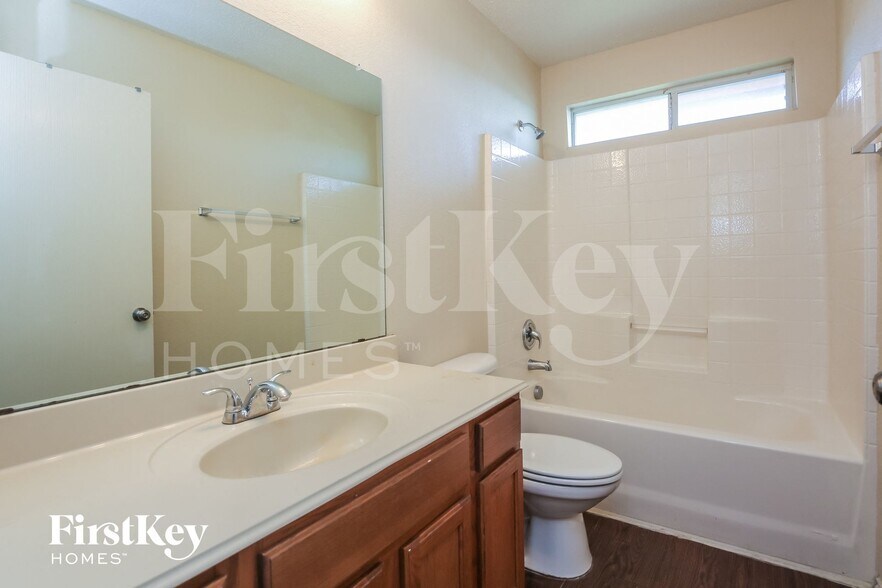 Building Photo - 2900 Ocean Dr