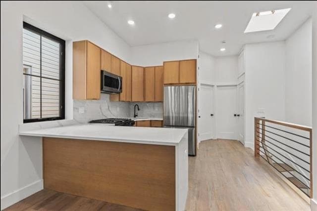 Building Photo - 41 47th St