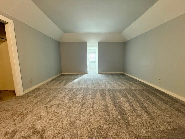 Bed #2 - 107 Clark St