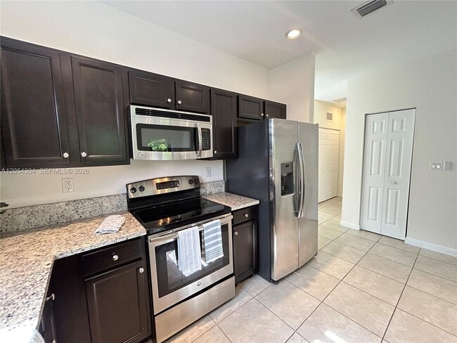 Building Photo - 15180 SW 119th Way