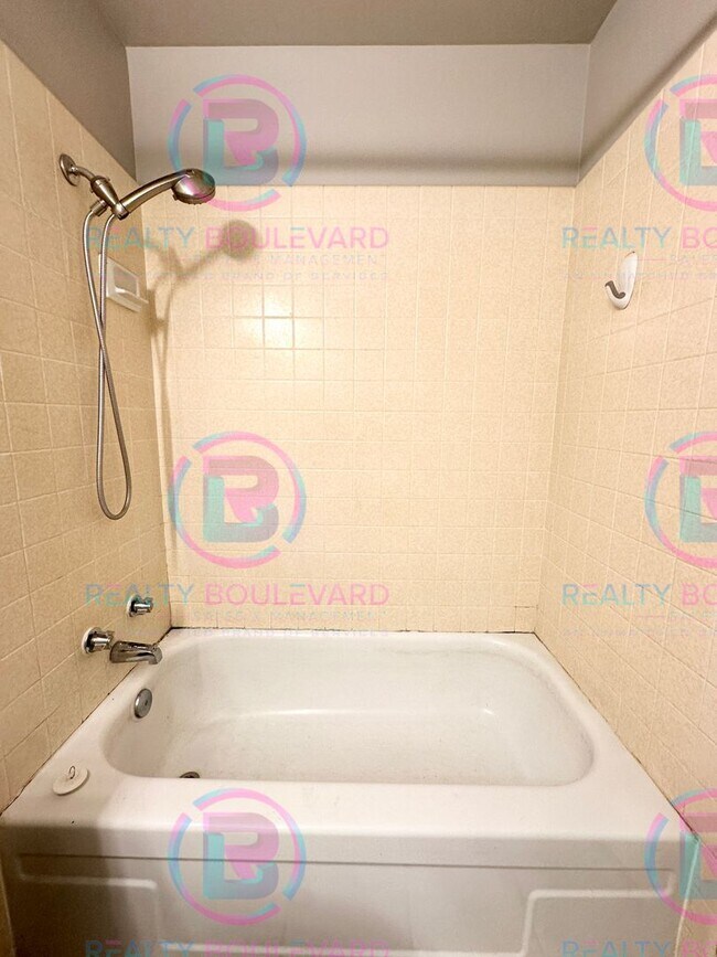 Building Photo - Charming 3-Bedroom Home Near McCarran – Gr...
