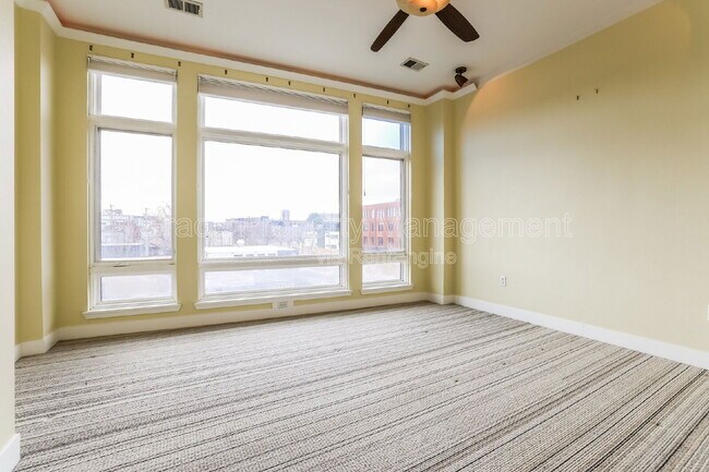 Building Photo - 2507 Larimer St