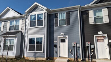 Building Photo - COMING SOON! Townhouse in Carlisle!