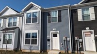 Building Photo - 3 Bedroom & 2.5 Bathroom Townhouse in Carlisle!